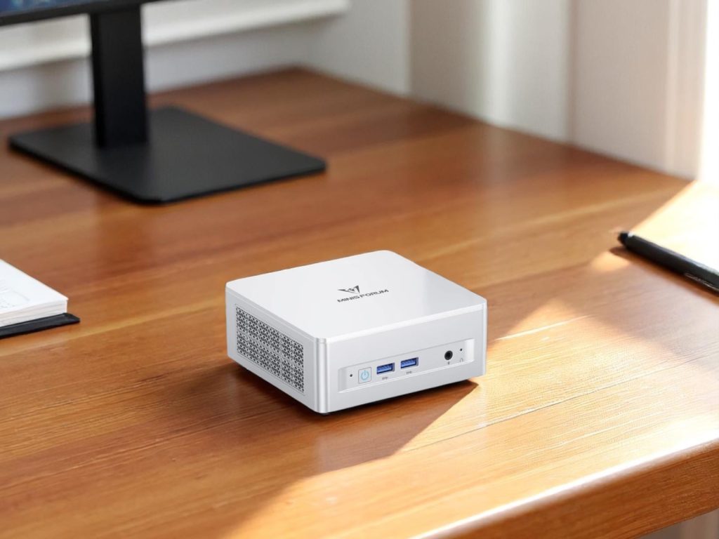 Minisforum UM880 Plus Review: Best Mini PC under $600?